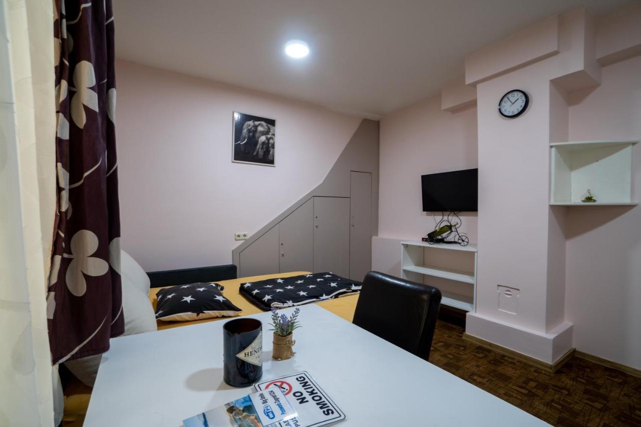Apartments Big Smile Zagreb Exterior photo